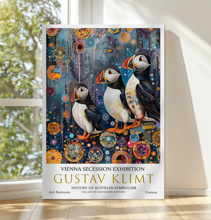 Gustav Klimt Puffin Wall Art – Nordic Coastal Birds in Gold Style