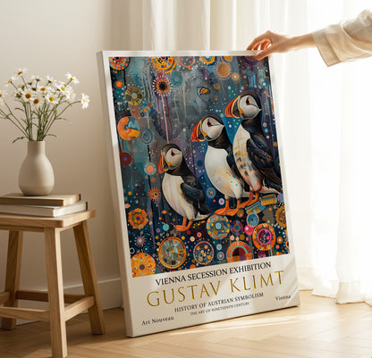 Gustav Klimt Puffin Wall Art – Nordic Coastal Birds in Gold Style